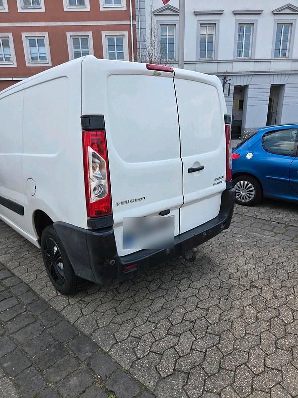 Gebraucht Peugeot Expert 90 PS (66 kW) 2014 Weiß Van