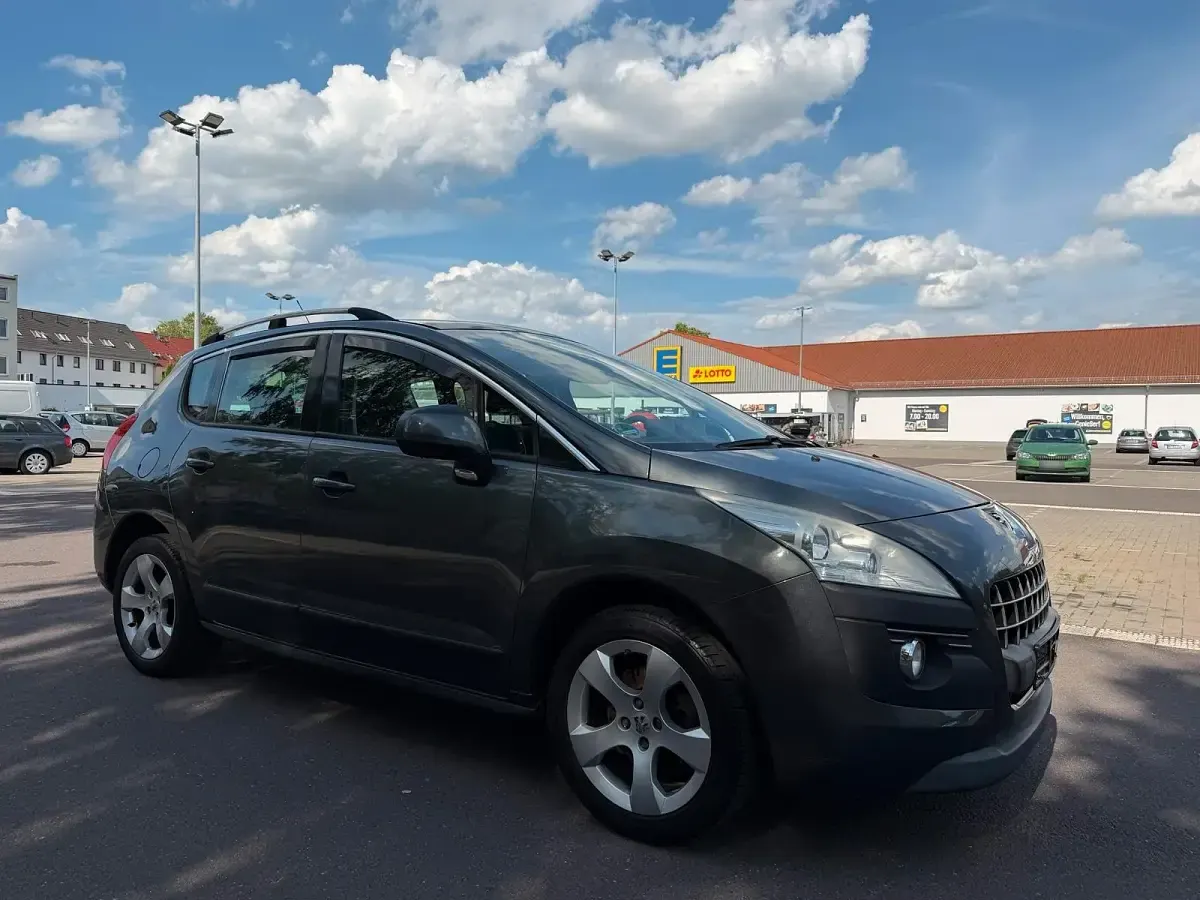 Gebraucht Peugeot 3008 156 PS (114 kW) 2011 Grau Kombi