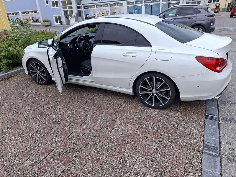 Gebraucht 2014 Mercedes CLA180 Edition 1 Limousine | 15.000 € (Etwas zu teuer) - Bild 1/4