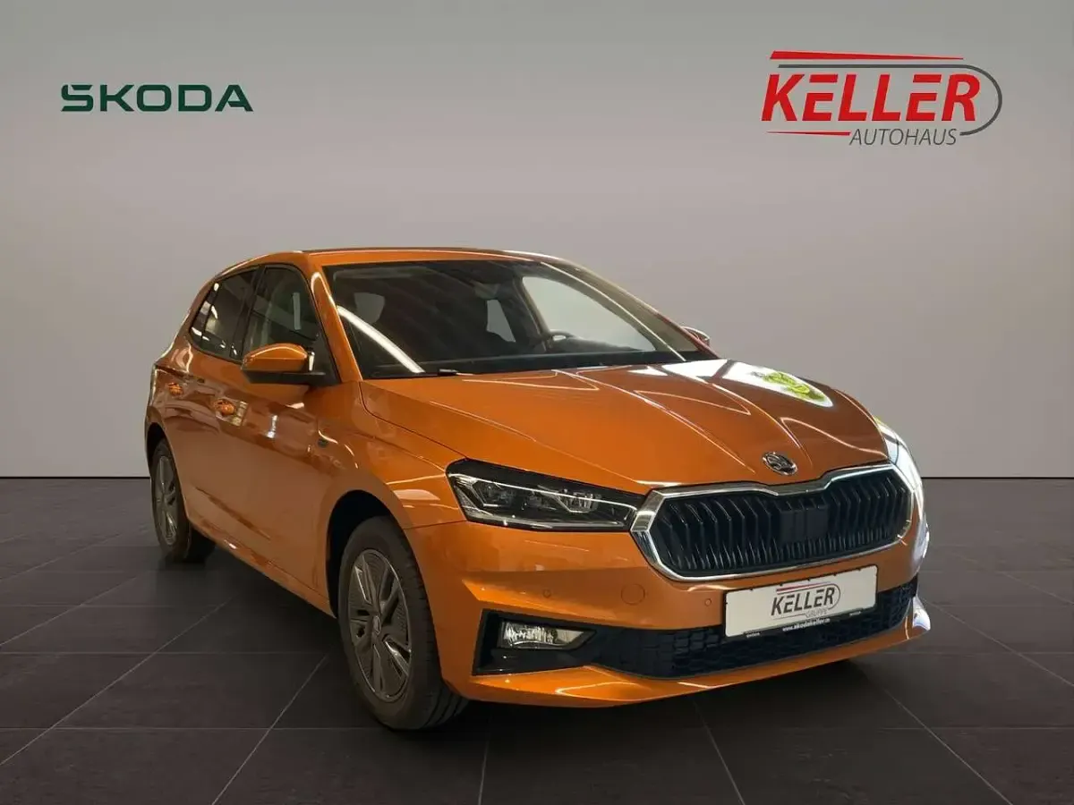 Gebraucht Skoda Fabia Tour 95 PS (69 kW) 2025 Phoenixorange metallic Kleinwagen