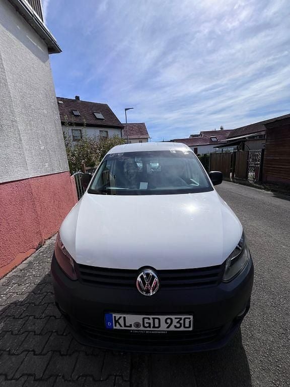 Weiß Gebraucht 2011 VW Caddy Startline Van / Kleinbus | 6.000 € (Guter Preis) - Bild 1/4