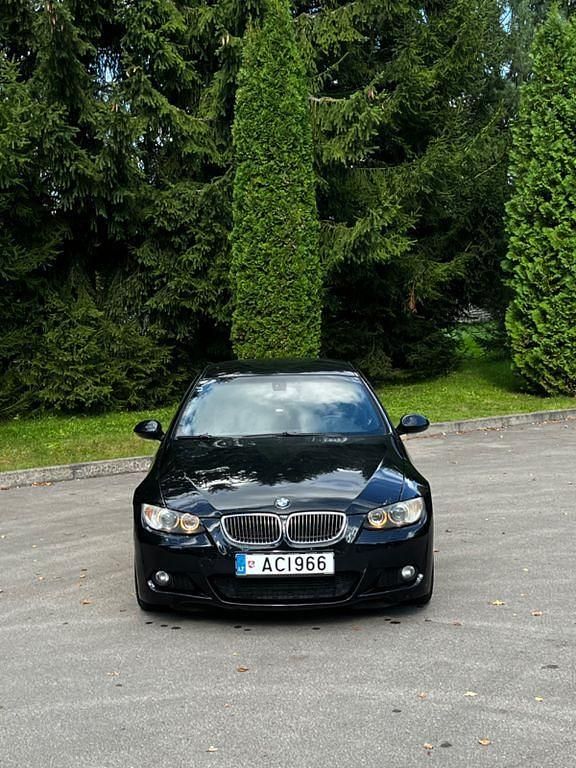 Schwarz Gebraucht 2008 BMW 320 Sport Line | 5.000 € (Fairer Preis) - Bild 1/4