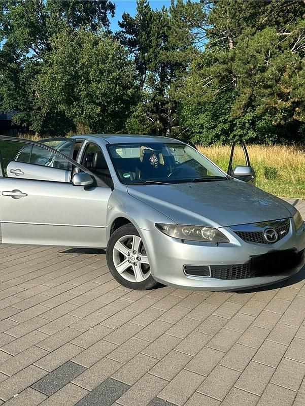 Grau Gebraucht 2006 Mazda 6 Limousine | 750 € - Bild 1/4