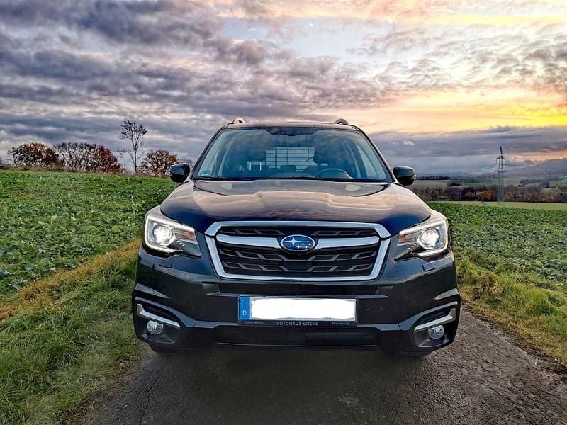 Schwarz Gebraucht 2016 Subaru Forester Exclusive+ SUV | 16.500 € (Fairer Preis) - Bild 1/4