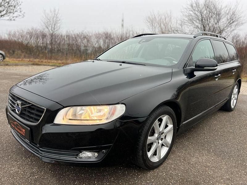 Gebraucht Volvo V70 Linje Svart 120 PS (88 kW) 2015 Schwarz Kombi