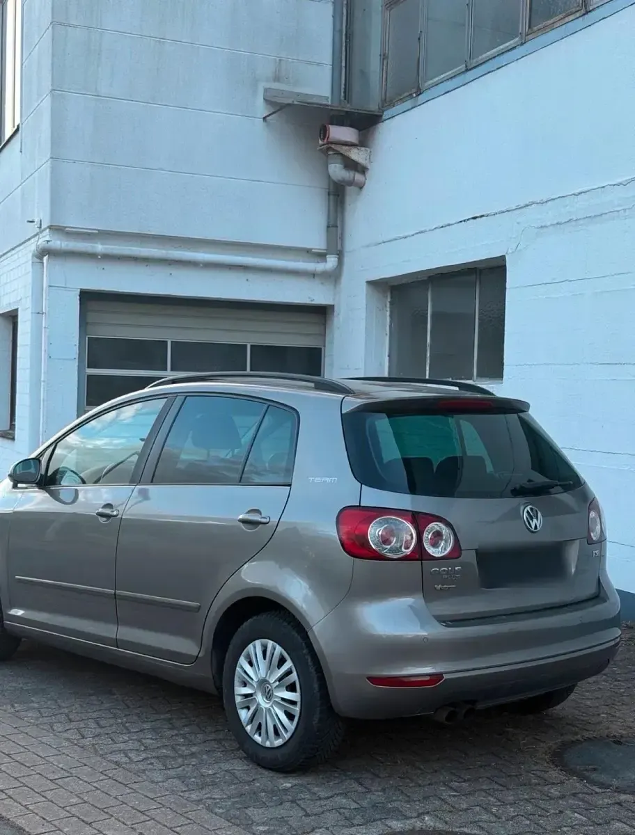 Gebraucht VW Golf VI 122 PS (89 kW) 2010 Kleinwagen