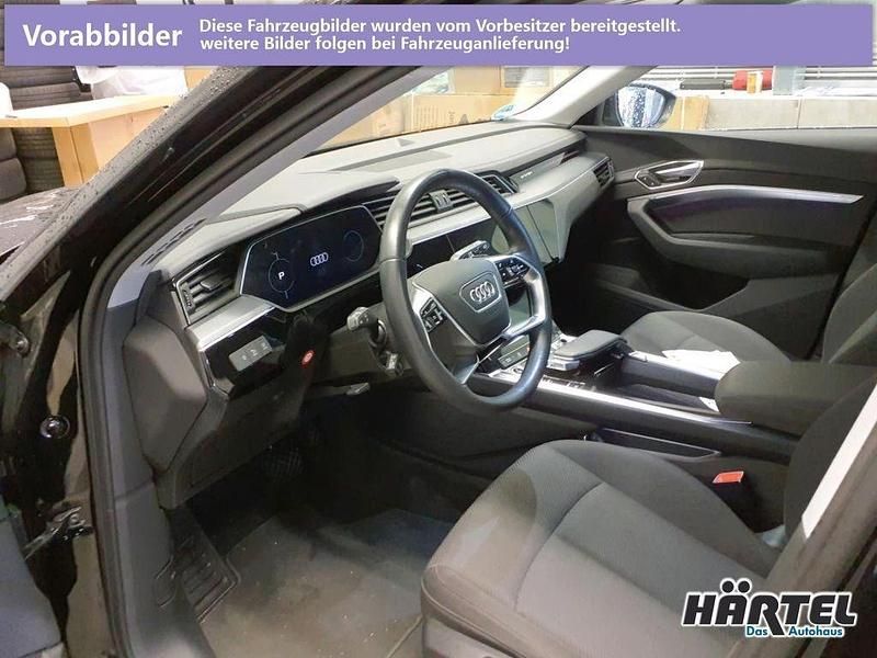 Używany Audi e-tron Ambiente 230 kW (313 KM) 2022 Czarny SUV