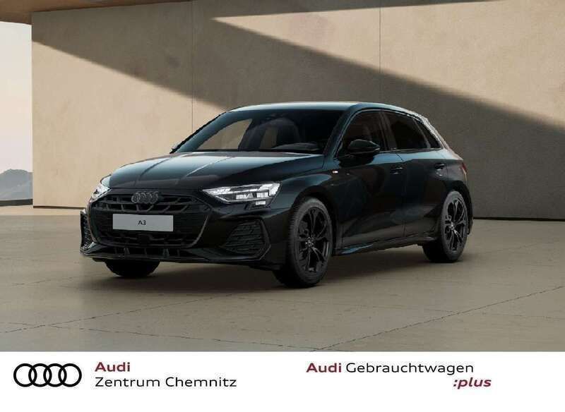Mythosschwarz metallic Gebraucht 2024 Audi A3 Sportback S-Line Kleinwagen | 54.990 € - Bild 1/4