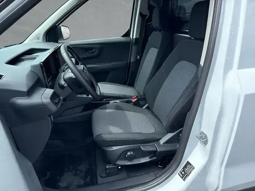 Gebraucht Ford Transit Trend 100 kW (136 PS) 2025 Frozen white Kleinwagen