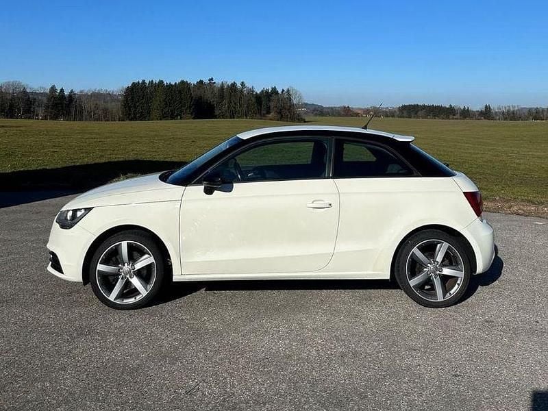 Gebraucht Audi A1 Attraction 122 PS (89 kW) 2012 Weiß Kleinwagen