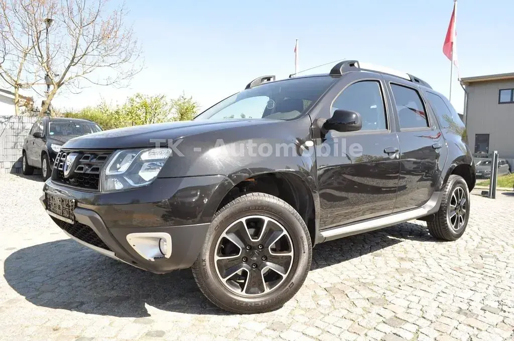 Second-hand Dacia Duster Black Shadow 125 CP (91 kW) 2017 Negru SUV
