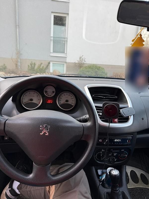 Gebraucht Peugeot 206 75 PS (55 kW) 2011 Blau Limousine