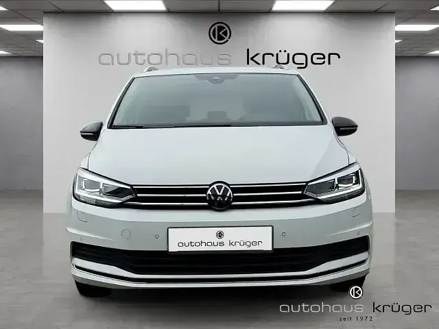 Gebraucht VW Touran Comfortline 150 PS (110 kW) 2025 Pure white Van / Kleinbus