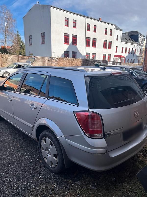 Gebraucht Opel Astra 145 PS (106 kW) 2006 Silber Kombi