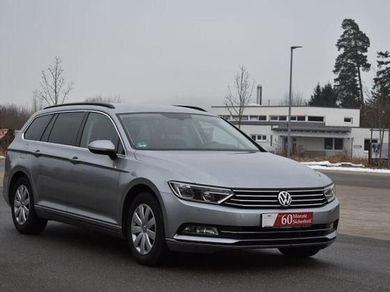 Gebraucht VW Passat Comfortline 150 PS (110 kW) 2017 Silber Kombi