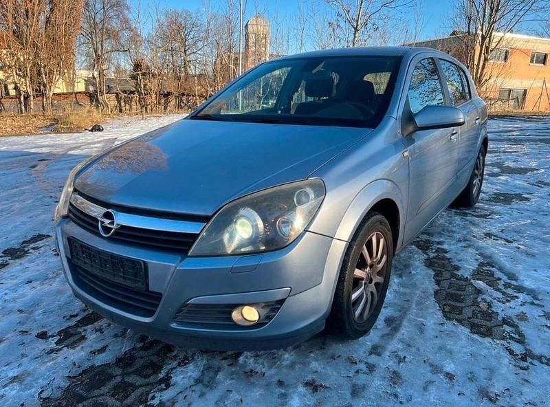 Gebraucht Opel Astra 105 PS (77 kW) 2004 Silber Limousine