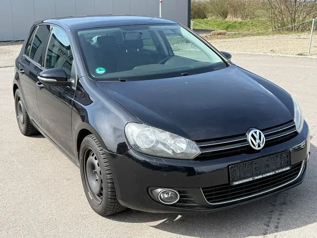 Używany VW Golf VII Highline 160 KM (117 kW) 2012 Czarny Sedan/Limuzyna