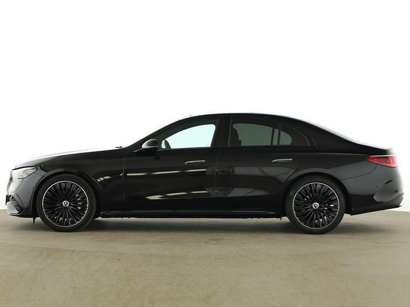 Gebraucht Mercedes E200 AMG 204 PS (150 kW) 2025 Schwarz Limousine