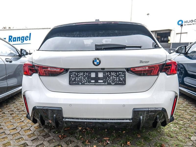 Neu BMW 123 M Sport 204 PS (150 kW) 2025 Weiß Kleinwagen