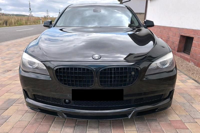 Gebraucht BMW 750L 404 PS (297 kW) 2009 Schwarz Limousine