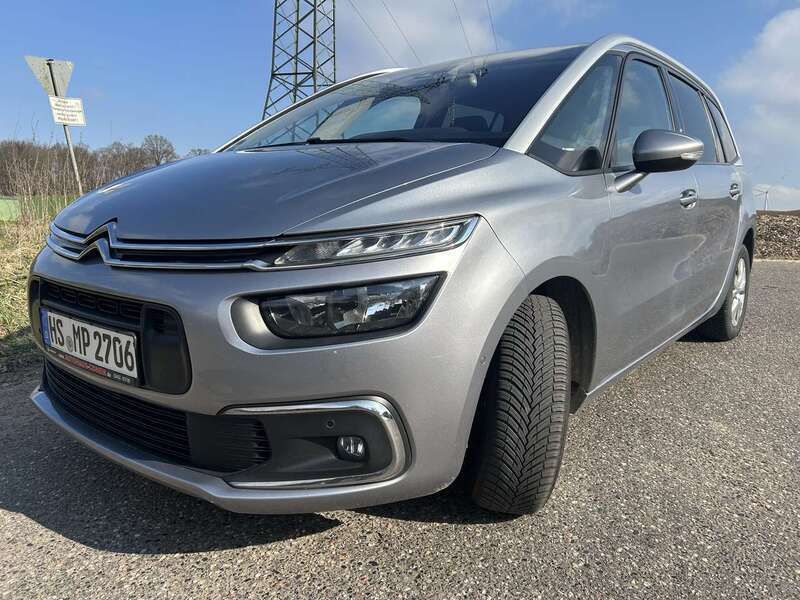 Grau Gebraucht 2018 Citroën C4 SpaceTourer Start Van / Kleinbus | 13.400 € (Fairer Preis) - Bild 1/4