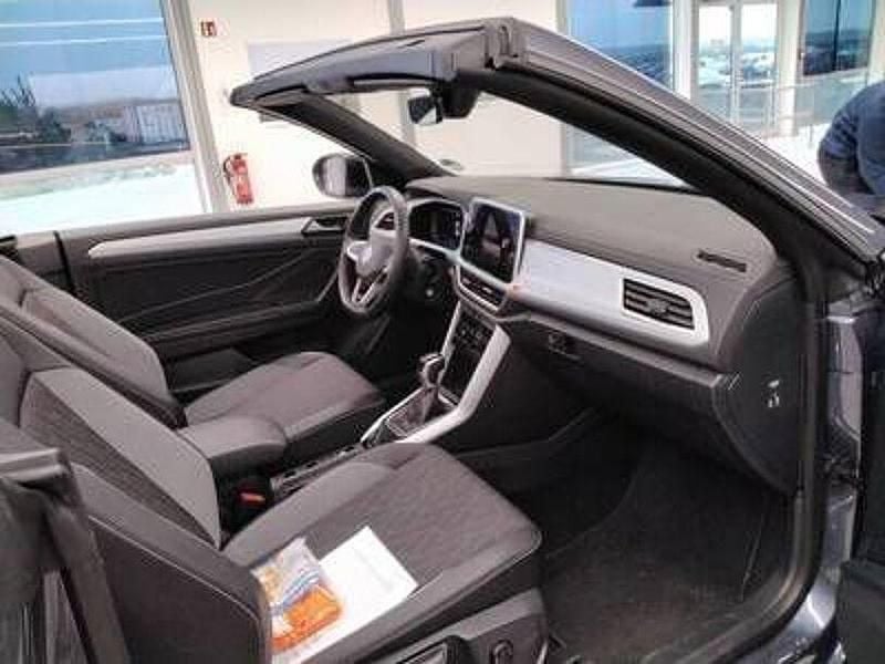 Gebraucht VW T-Roc Goal 150 PS (110 kW) 2025 Grau SUV