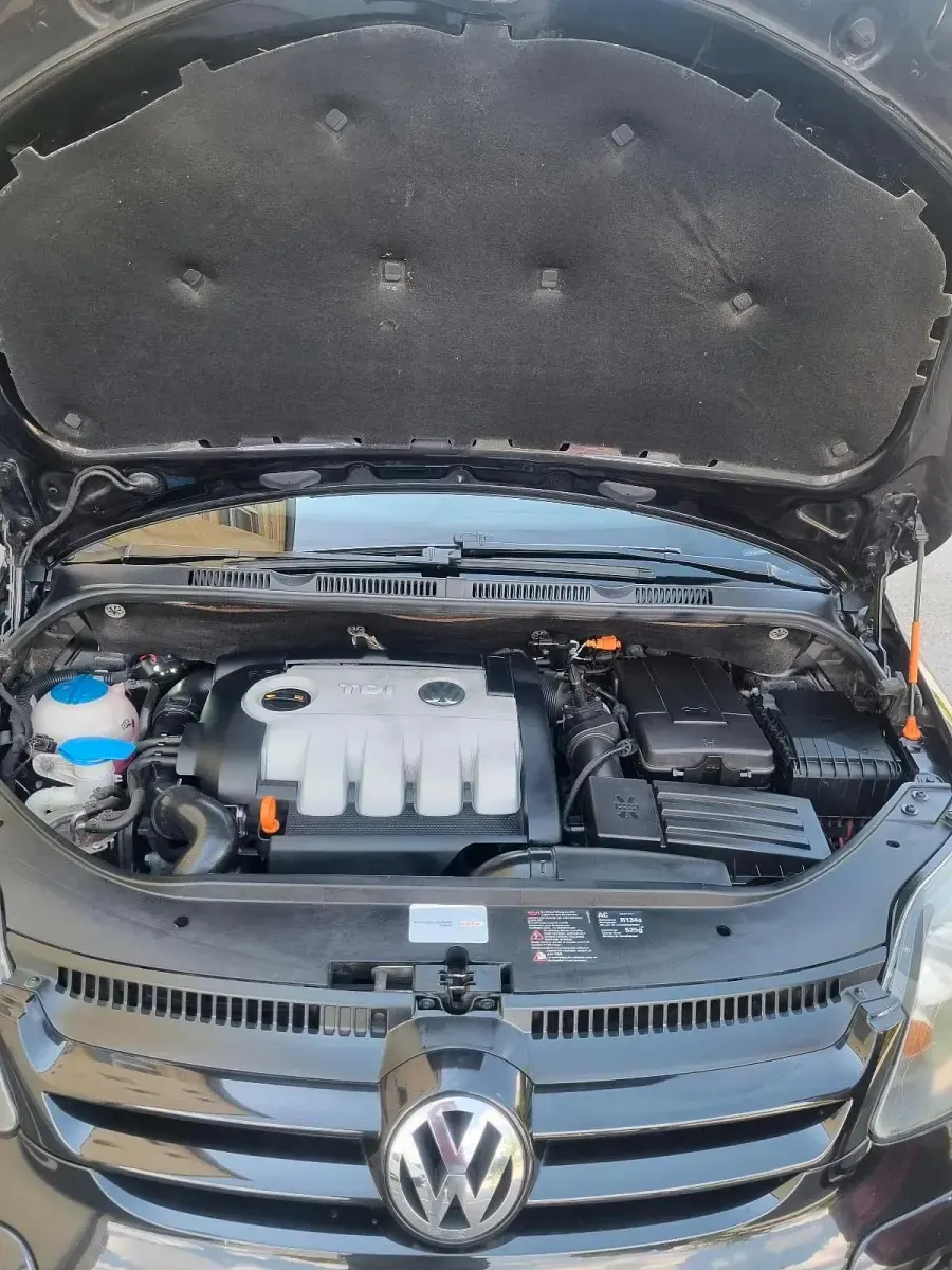 Gebraucht VW Golf Plus Cross 105 PS (77 kW) 2007 Schwarz Van / Kleinbus