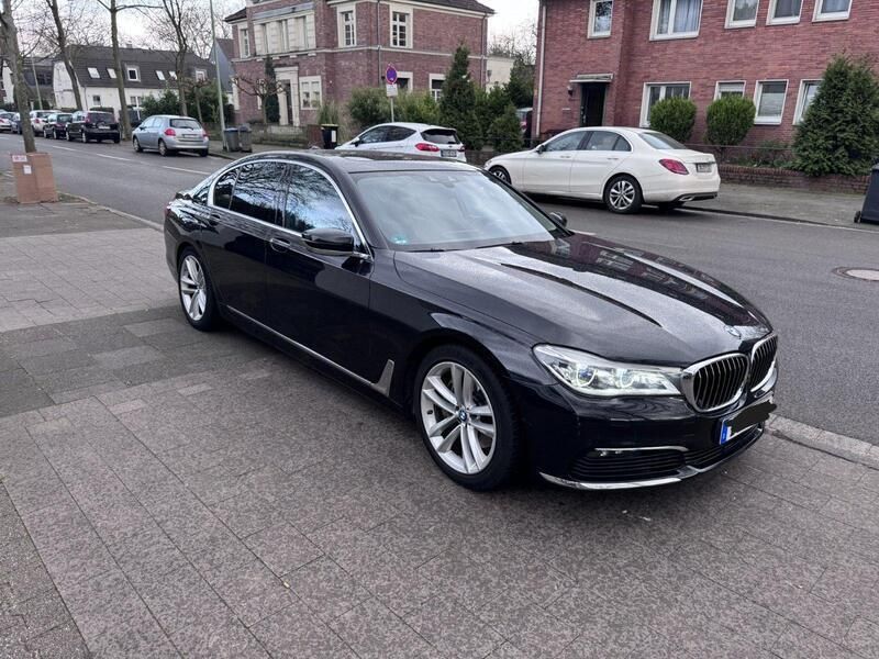 Schwarz Gebraucht 2019 BMW 730 Sport Line Limousine | 30.999 € (Fairer Preis) - Bild 1/4