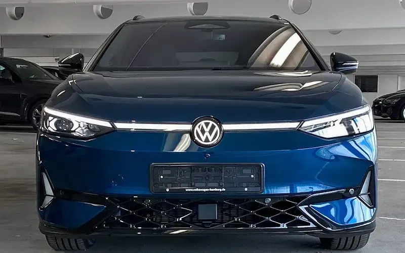 Neu VW ID.7 GTX 250 kW (340 PS) 2026 Blau Kombi