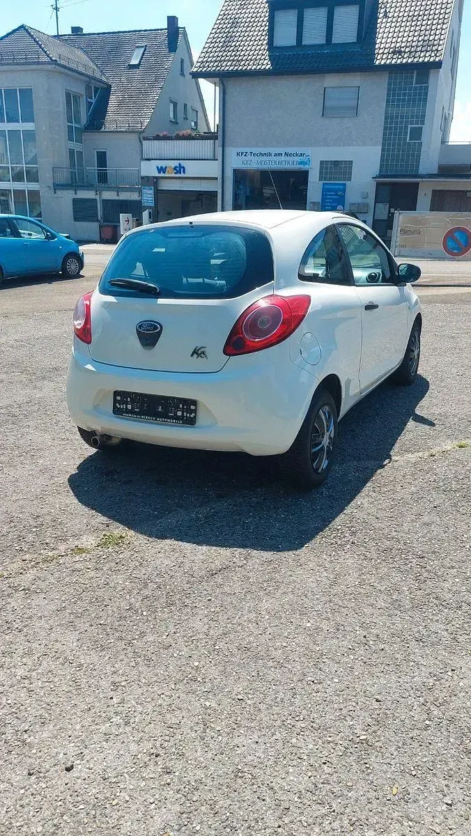 Gebraucht Ford Ka 69 PS (50 kW) 2010 Weiß Kleinwagen