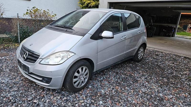 Silber Gebraucht 2008 Mercedes A150 Limousine | 2.700 € (Fairer Preis) - Bild 1/4