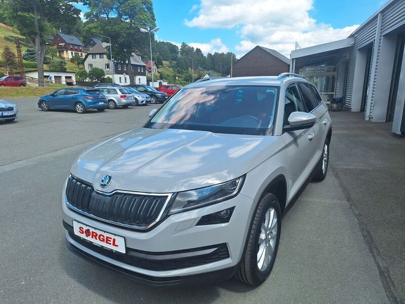 Grau Gebraucht 2021 Skoda Kodiaq Style SUV | 27.870 € (Guter Preis) - Bild 1/4