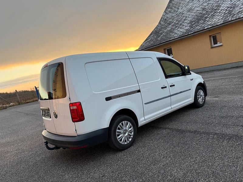 Weiß Gebraucht 2018 VW Caddy Maxi Van / Kleinbus | 11.999 € (Superpreis) - Bild 1/4