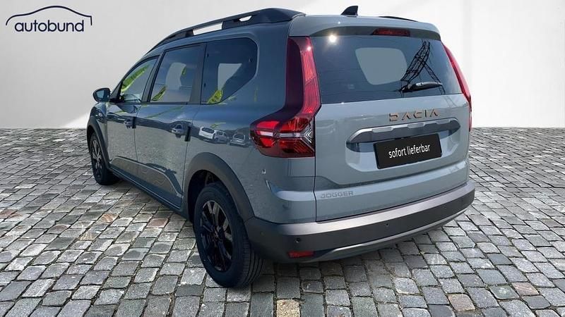 Neu Dacia Jogger Extreme 91 PS (66 kW) 2025 Grau / schiefergrau Van / Kleinbus