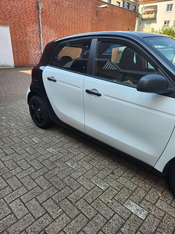 Gebraucht Smart ForFour 61 PS (44 kW) 2017 Weiß Kleinwagen
