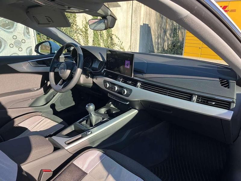Gebraucht Audi A5 150 PS (110 kW) 2023 Weiß Coupé