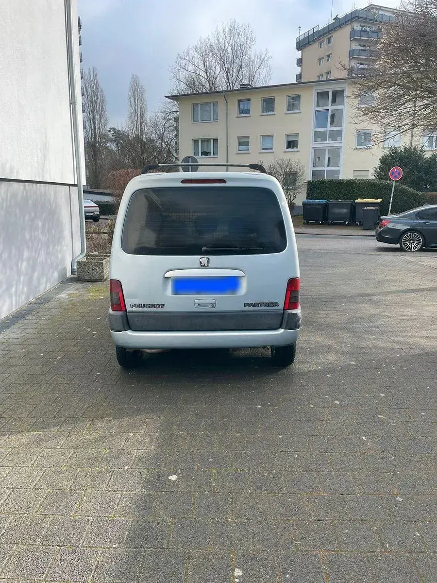 Occasion Peugeot Partner 90 ch (66 kW) 2002 Bleue Monospace