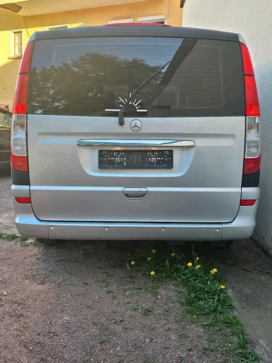 Gebraucht Mercedes Viano 116 PS (85 kW) 2009 Silber Van / Kleinbus