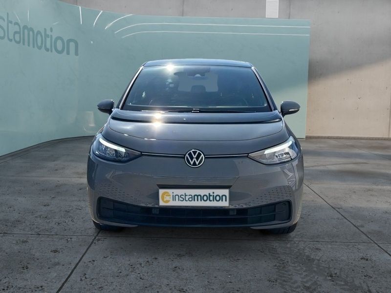 Grau Gebraucht 2022 VW ID.3 Pure Kleinwagen | 21.300 € (Guter Preis) - Bild 1/3