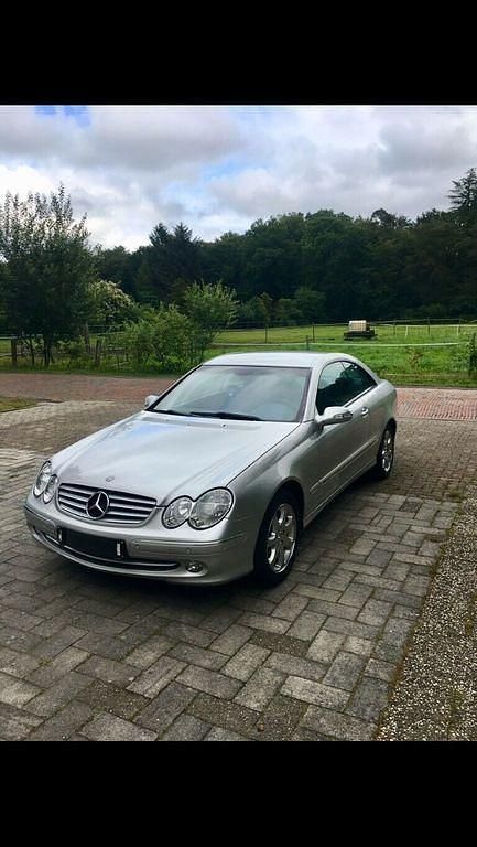 Gebraucht Mercedes CLK200 163 PS (119 kW) 2003 Silber Coupé