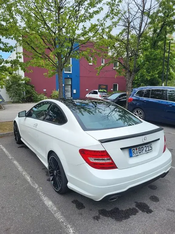 Gebraucht Mercedes 350 306 PS (225 kW) 2013 Weiß Coupé