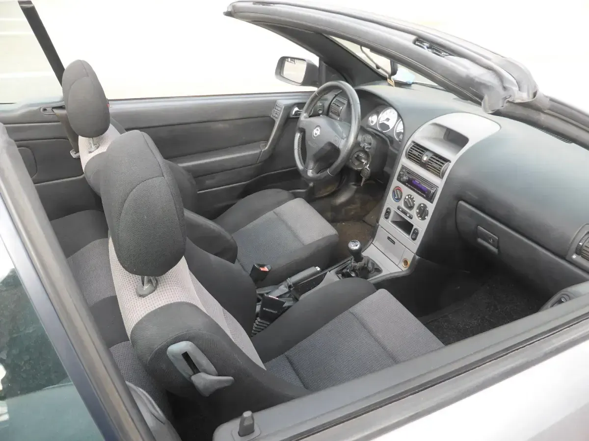 Gebraucht Opel Astra 100 PS (73 kW) 2005 Silber Cabrio