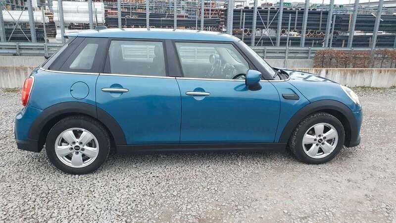 Gebraucht Mini Cooper Essential 136 PS (100 kW) 2022 Blau Kleinwagen