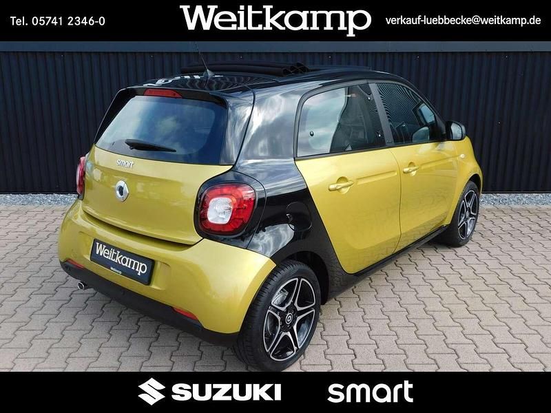 Gebraucht Smart ForFour Passion 71 PS (52 kW) 2018 Blacktoyellow () Kleinwagen