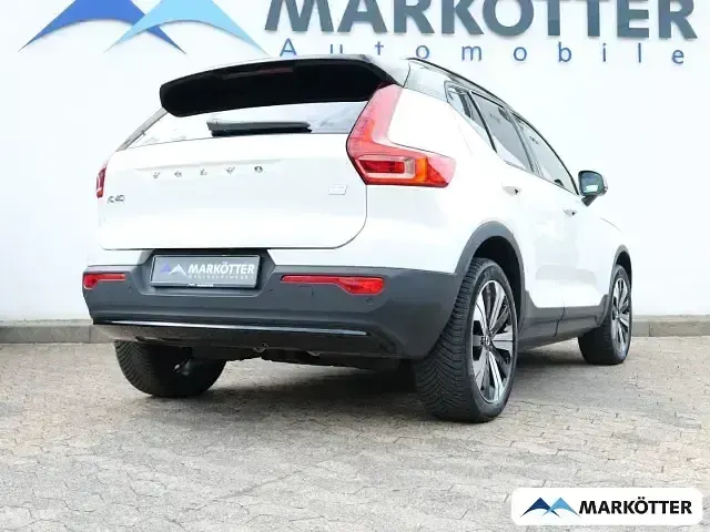 Gebraucht Volvo XC40 Plus 169 kW (231 PS) 2023 Weiss SUV