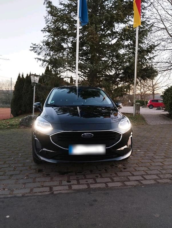 Gebraucht Ford Fiesta Cool & Connect 75 PS (55 kW) 2022 Schwarz Kleinwagen