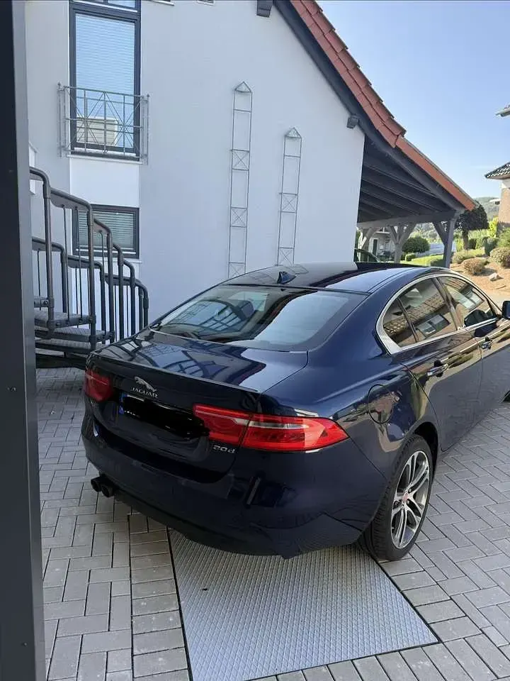 Gebraucht Jaguar XE Prestige 179 PS (131 kW) 2017 Limousine
