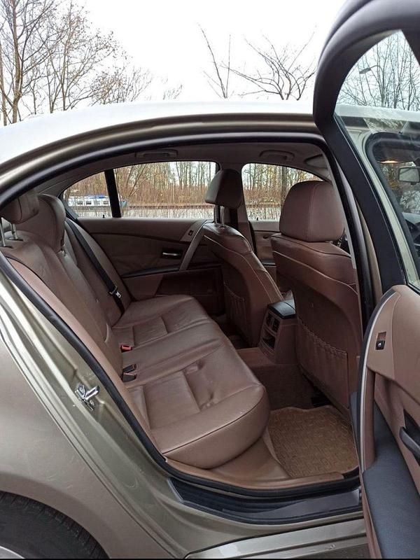 Gebraucht BMW 525 218 PS (160 kW) 2005 Braun Limousine