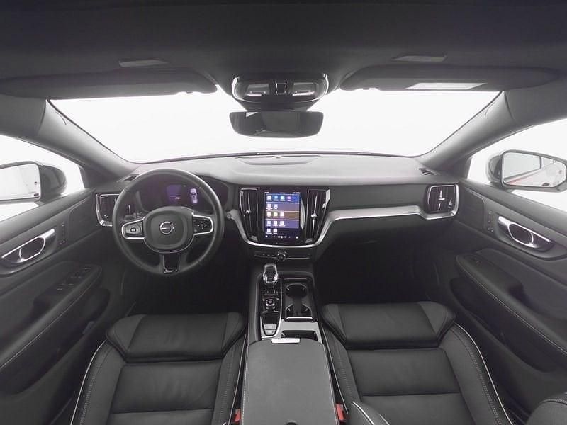 Gebraucht Volvo V60 Plus 335 PS (246 kW) 2024 Rot Kombi