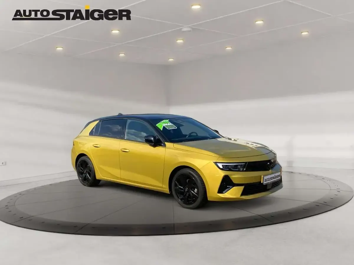 Gebraucht Opel Astra GS Line 131 PS (96 kW) 2023 Kult gelb Kleinwagen